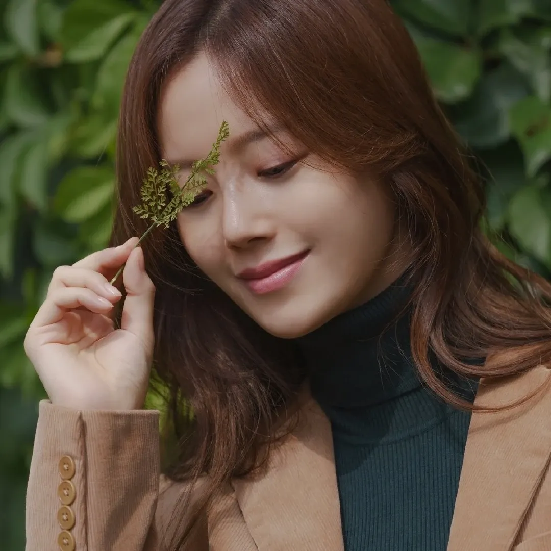 Foto kegiatan terbaru dari Moon Chaewon