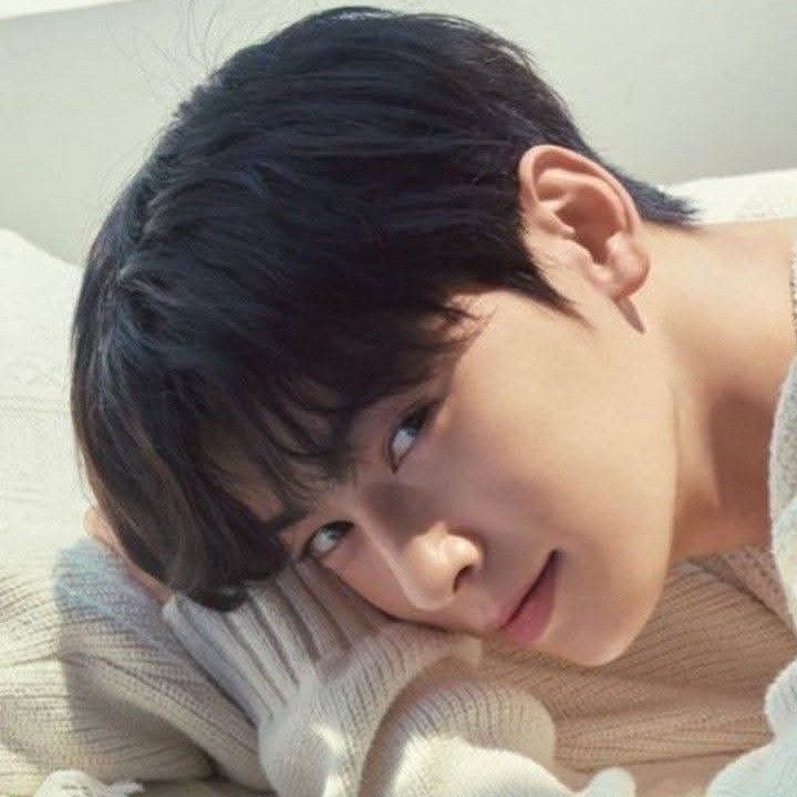 粉丝拍下的车银优瞬间