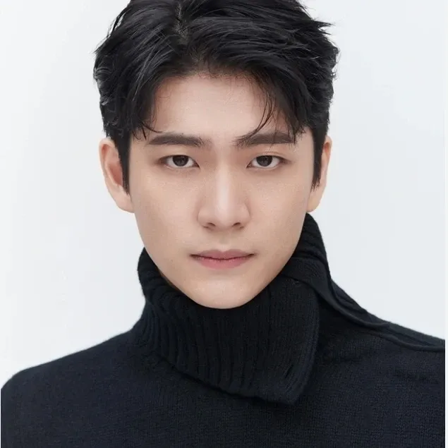 Behind-the-scenes cut of Kang Taeoh