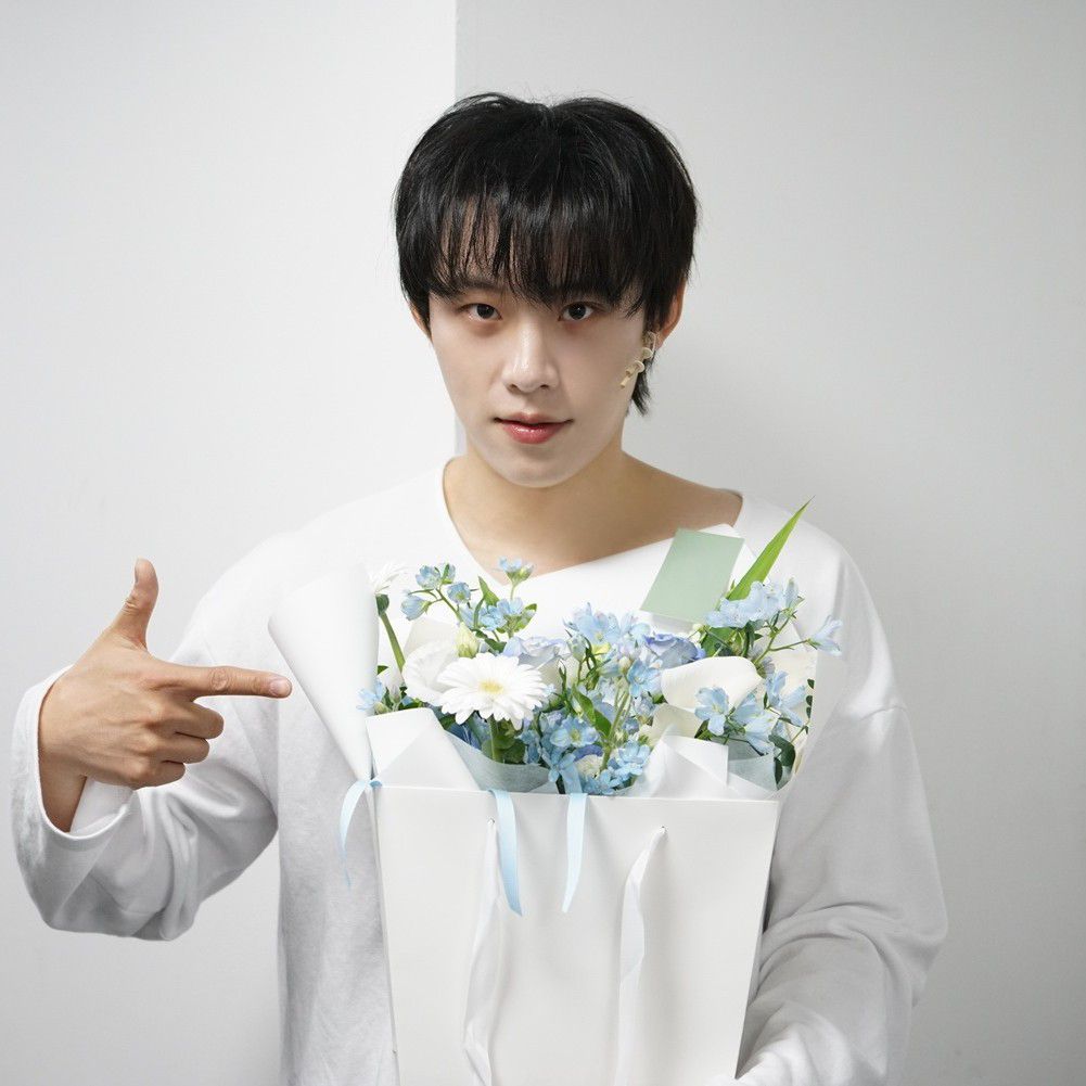 Behind-the-scenes cut of Kim Sungcheol
