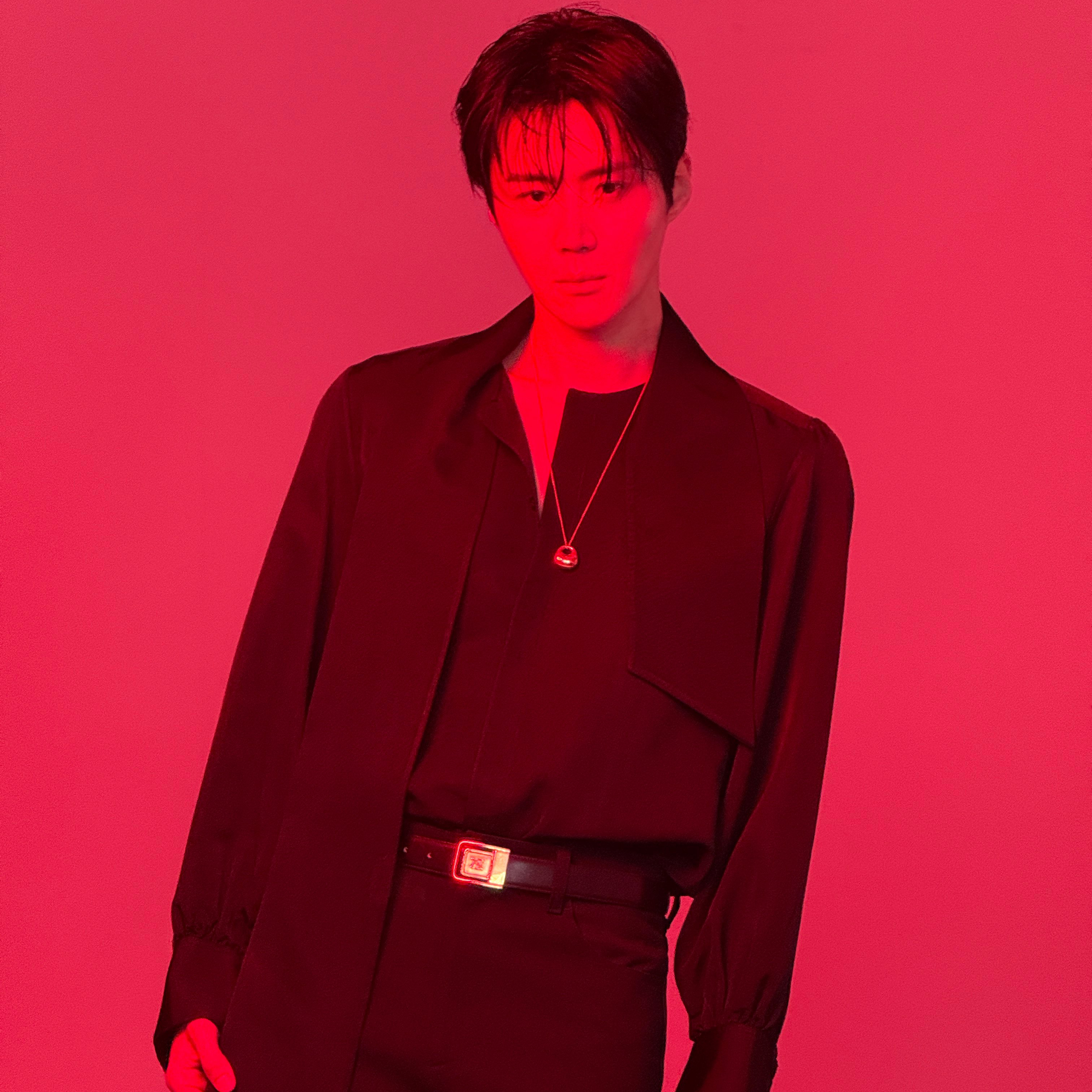 Behind-the-scenes cut of Kim Seonho