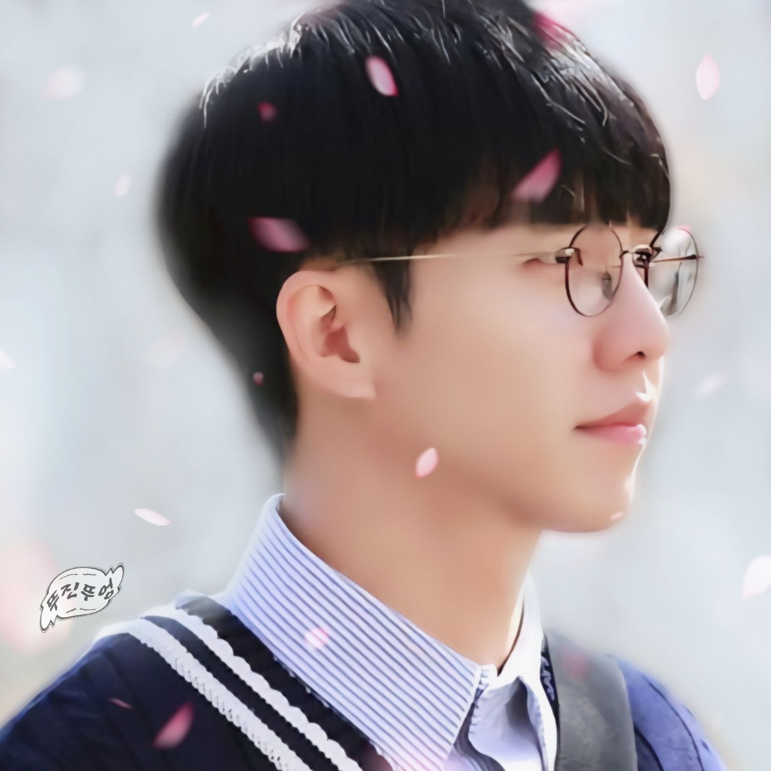 Latest photo of Lee Seunggi