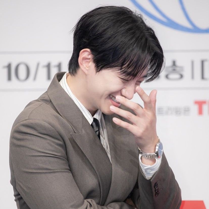 Cuplikan di balik layar dari Lee Junho