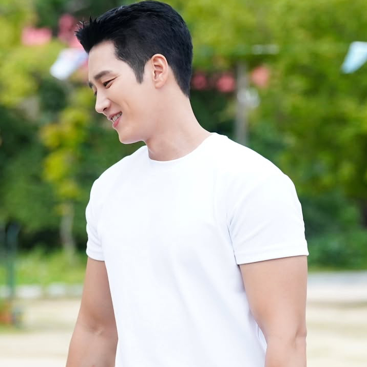 Behind-the-scenes cut of Ahn Bohyun