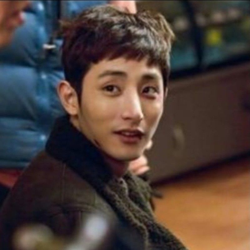 A moment captured by a fan of Lee Soohyuk