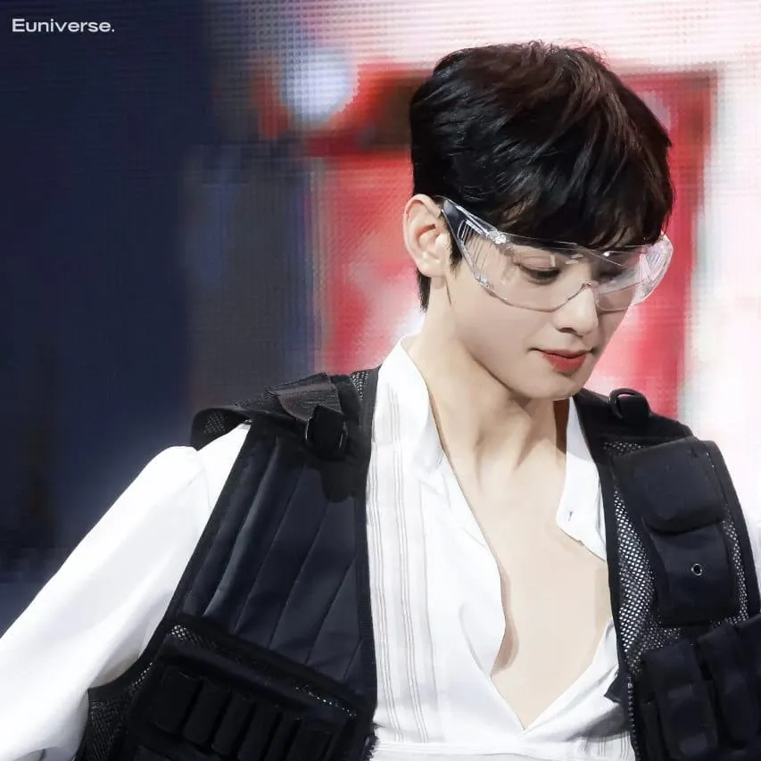 Latest photo of Cha Eunwoo