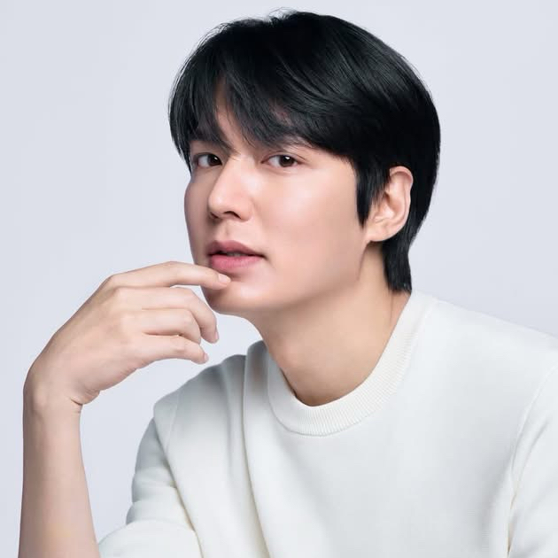李敏鎬的最新照片