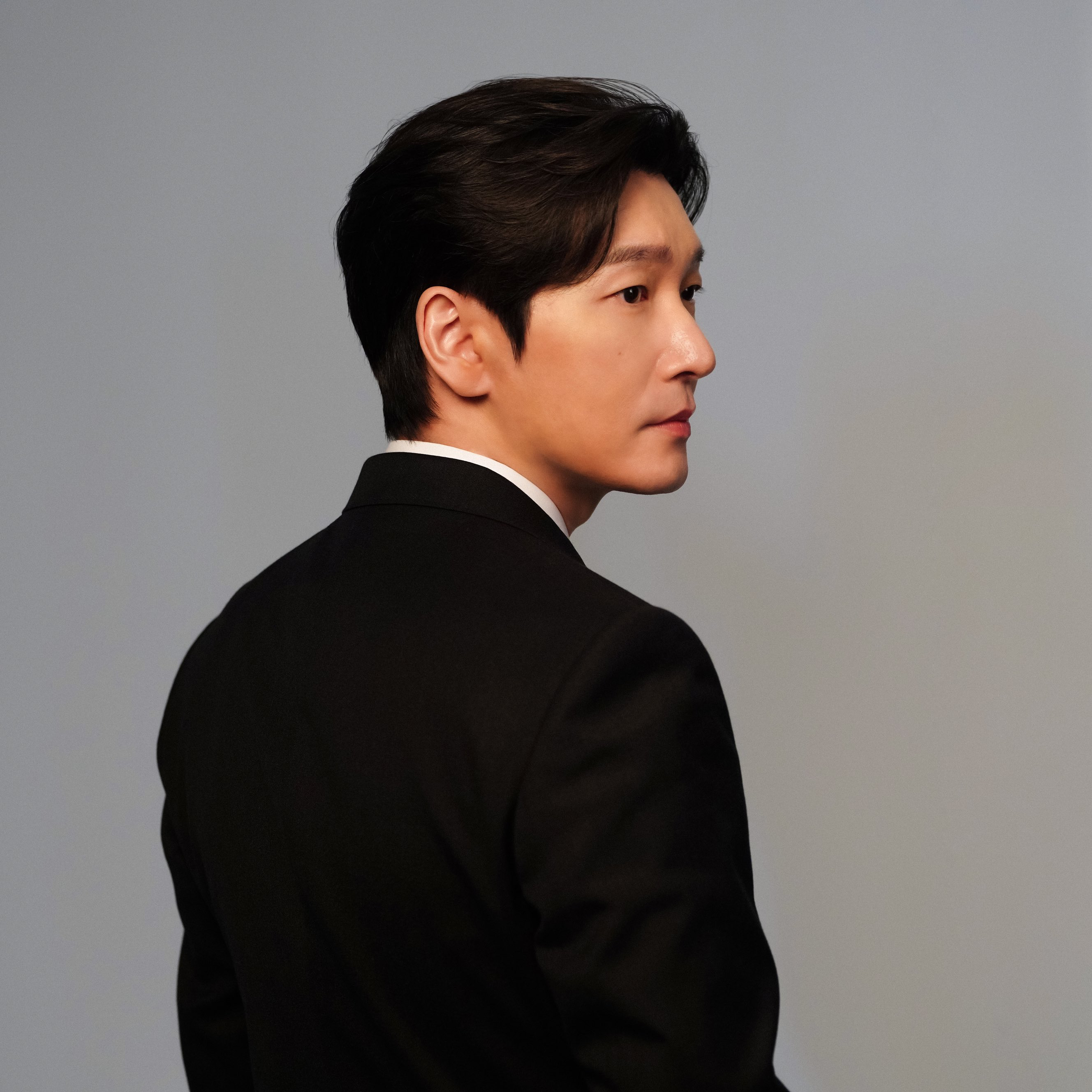 Behind-the-scenes cut of Cho Seungwoo 