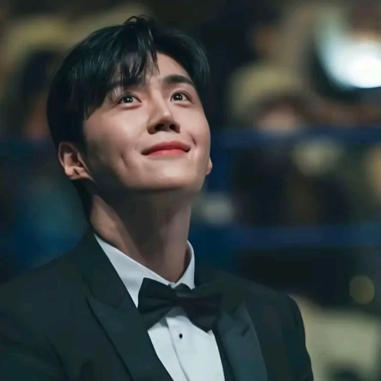 Foto kegiatan terbaru dari Kim Seonho