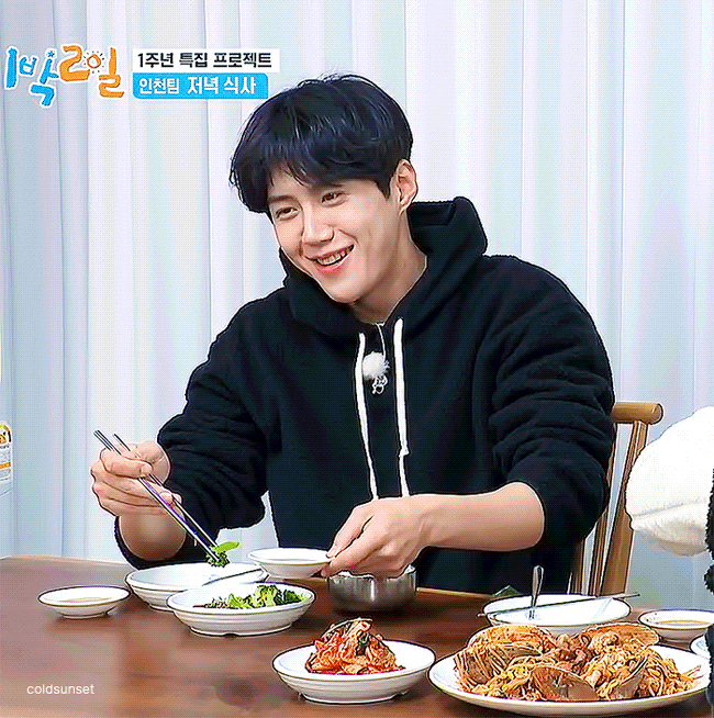 Behind-the-scenes cut of Kim Seonho