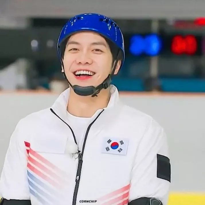 Momen yang diabadikan oleh penggemar Lee Seunggi