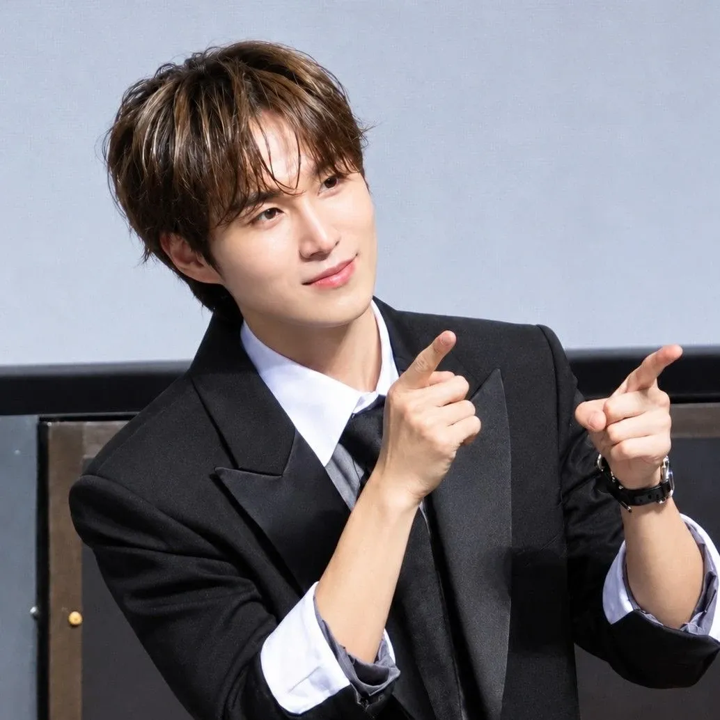 김희재의 비하인드 컷