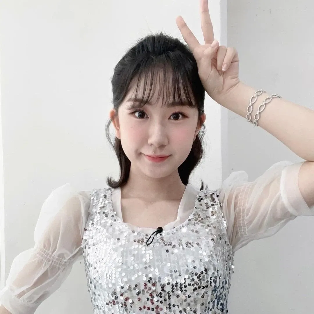 Foto terbaru dari Jeon Yujin