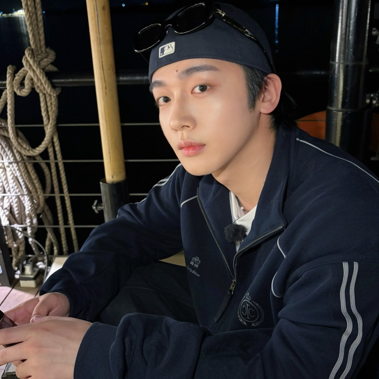 Behind-the-scenes cut of Kim Yohan