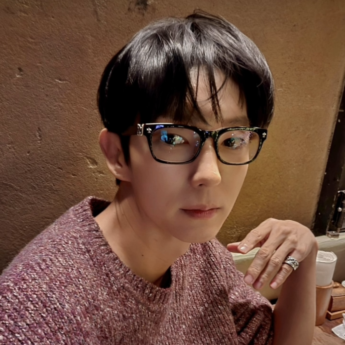 Behind-the-scenes cut of Lee Joongi