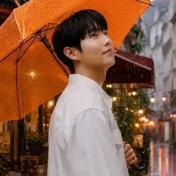 Latest photo of Son Taejin