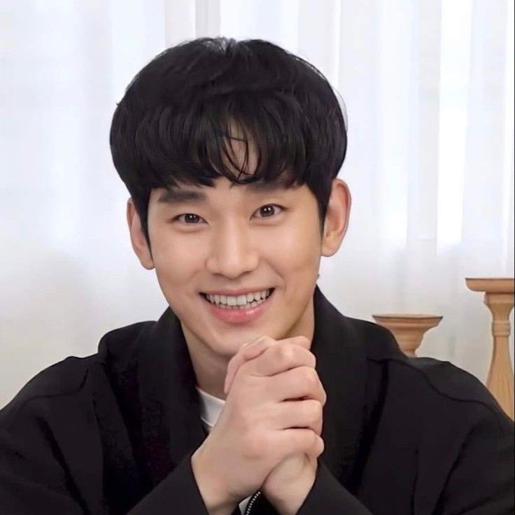 A moment captured by a fan of Kim Soohyun