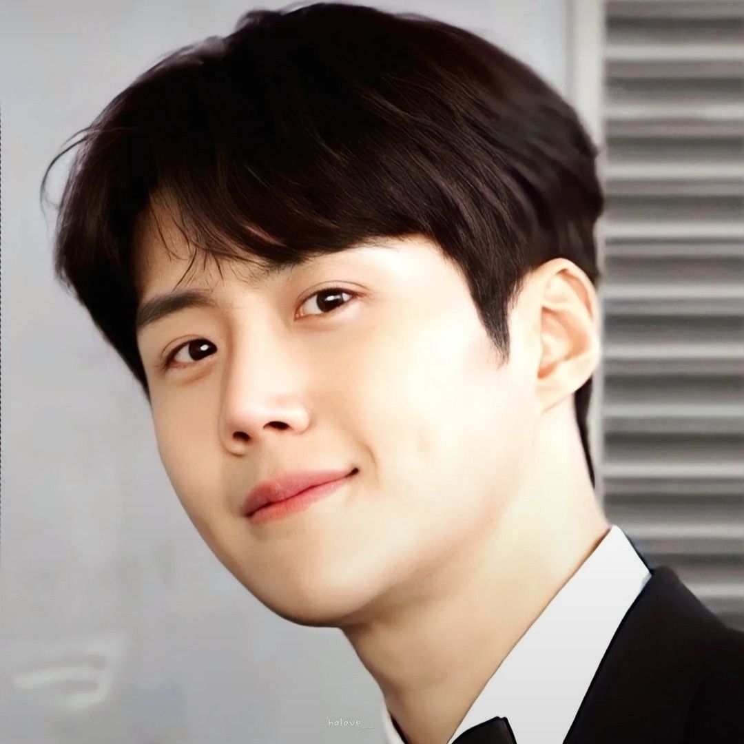 A moment captured by a fan of Kim Seonho