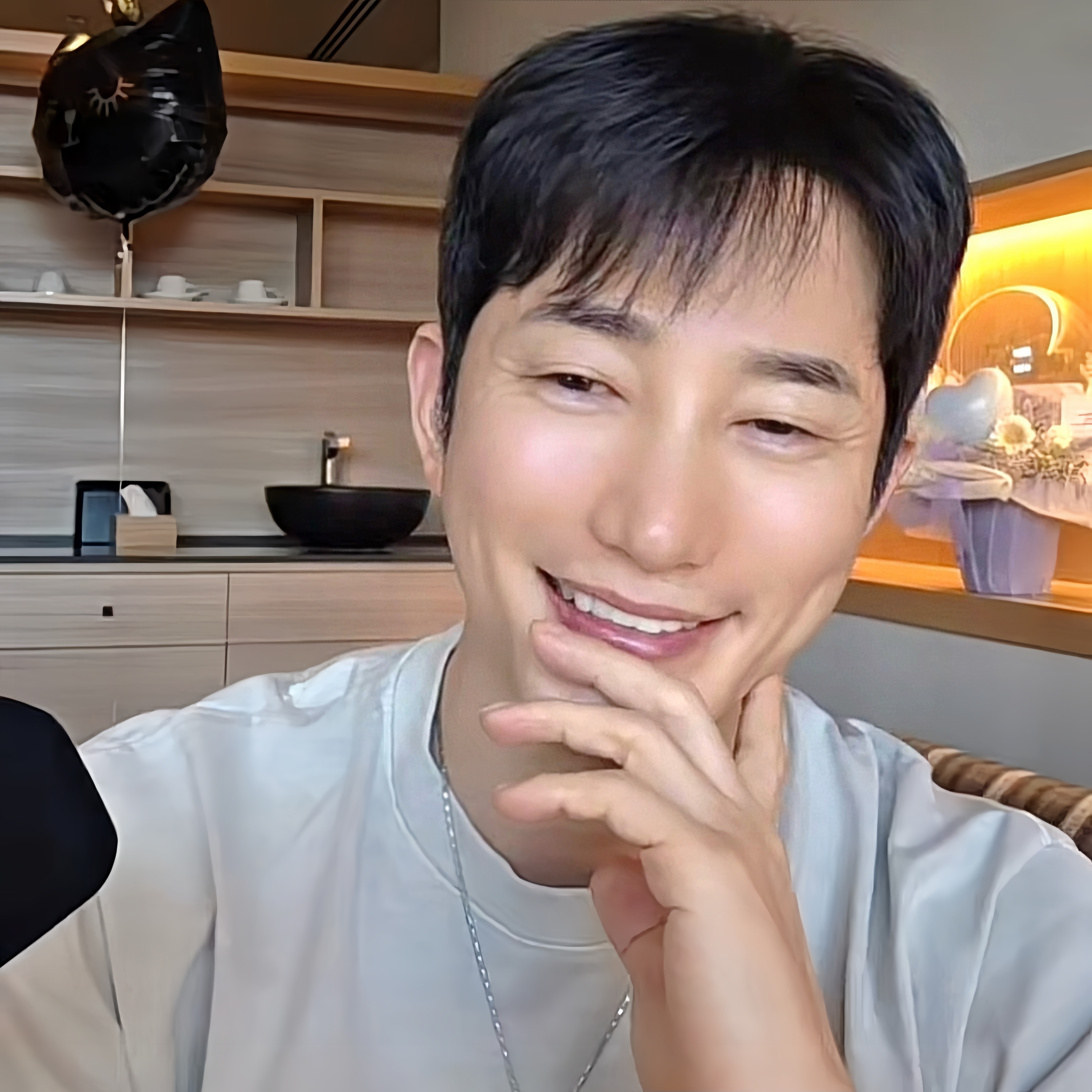 Latest photo of Park Sihoo