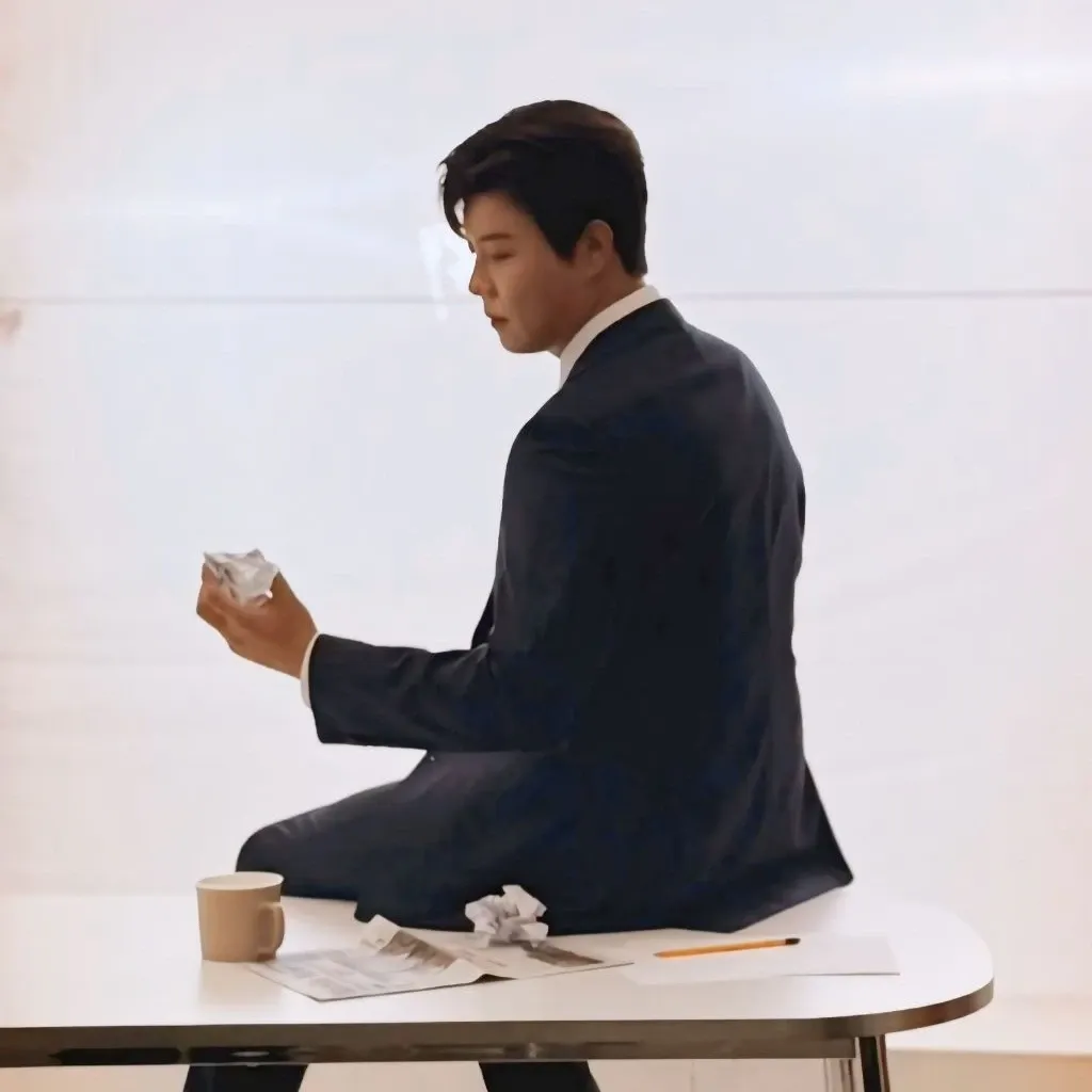 Behind-the-scenes cut of Jin Haesung