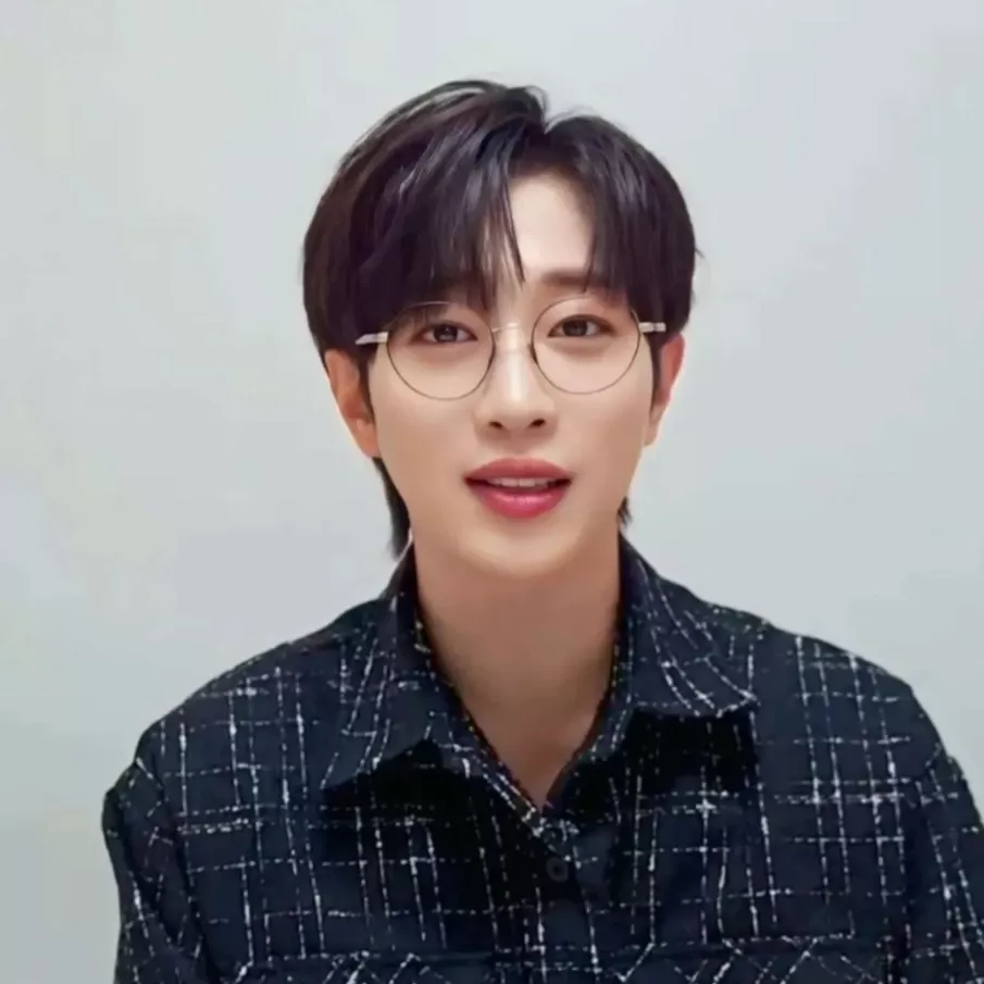 Recent activity shot of An Sunghoon