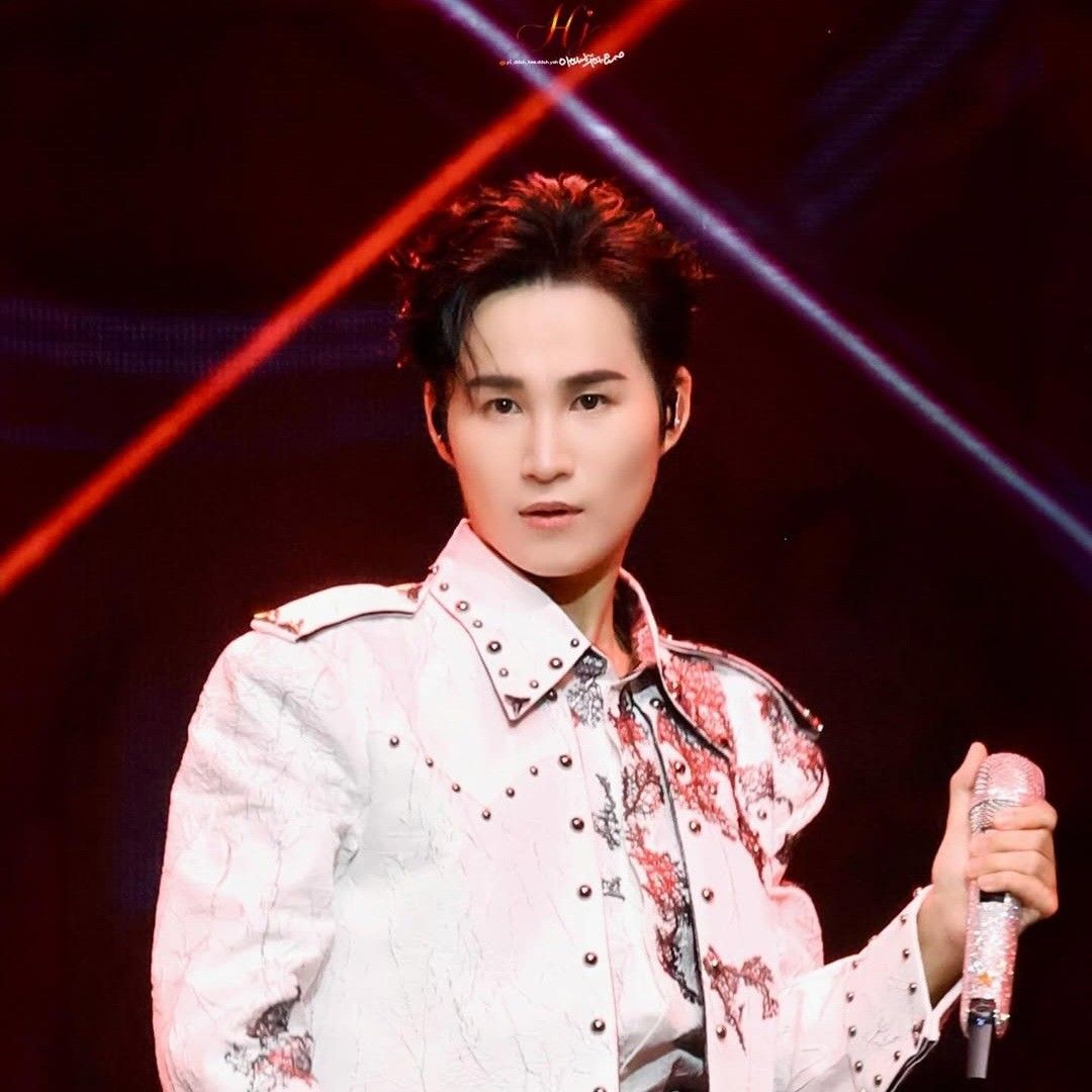 김희재의 비하인드 컷