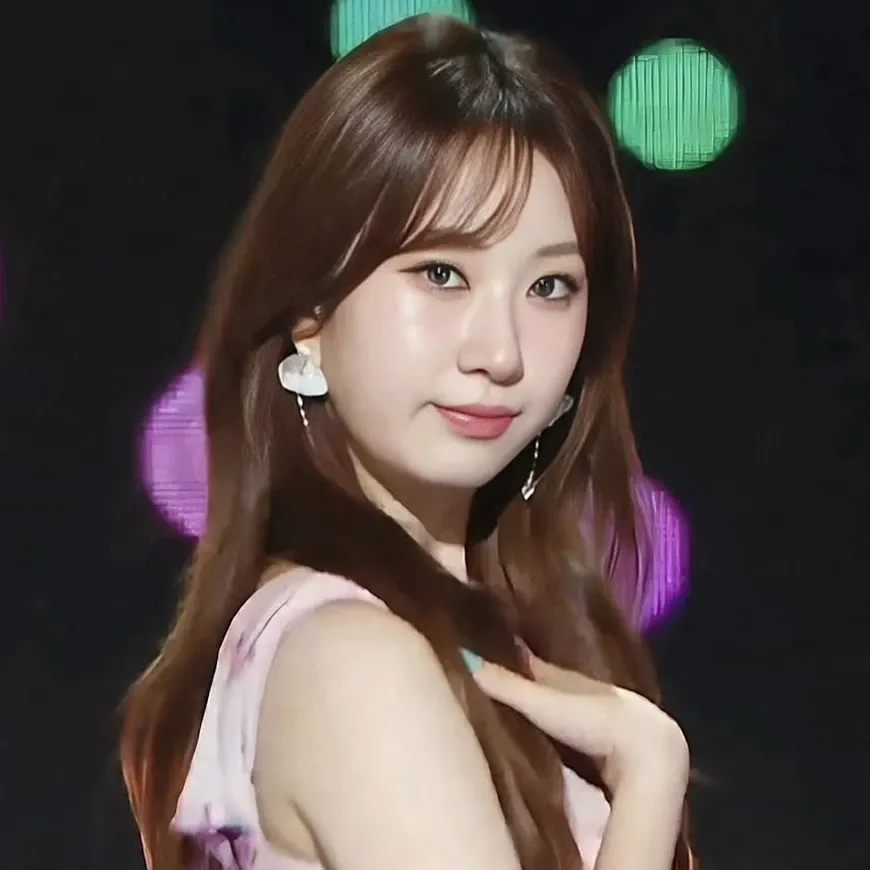 Cuplikan di balik layar dari Jeon Yujin