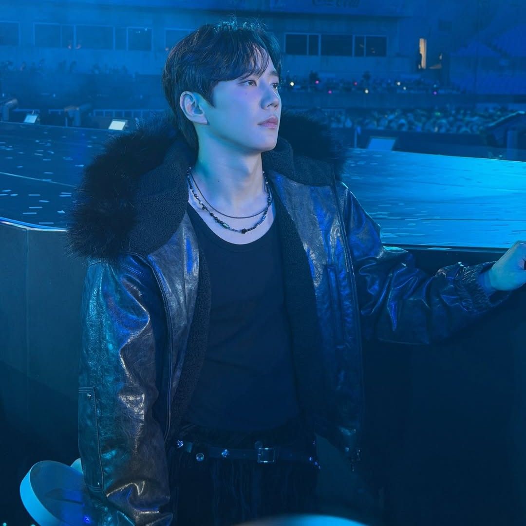 Behind-the-scenes cut of Lee Junyoung