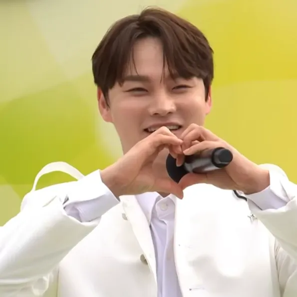 박서진의 비하인드 컷