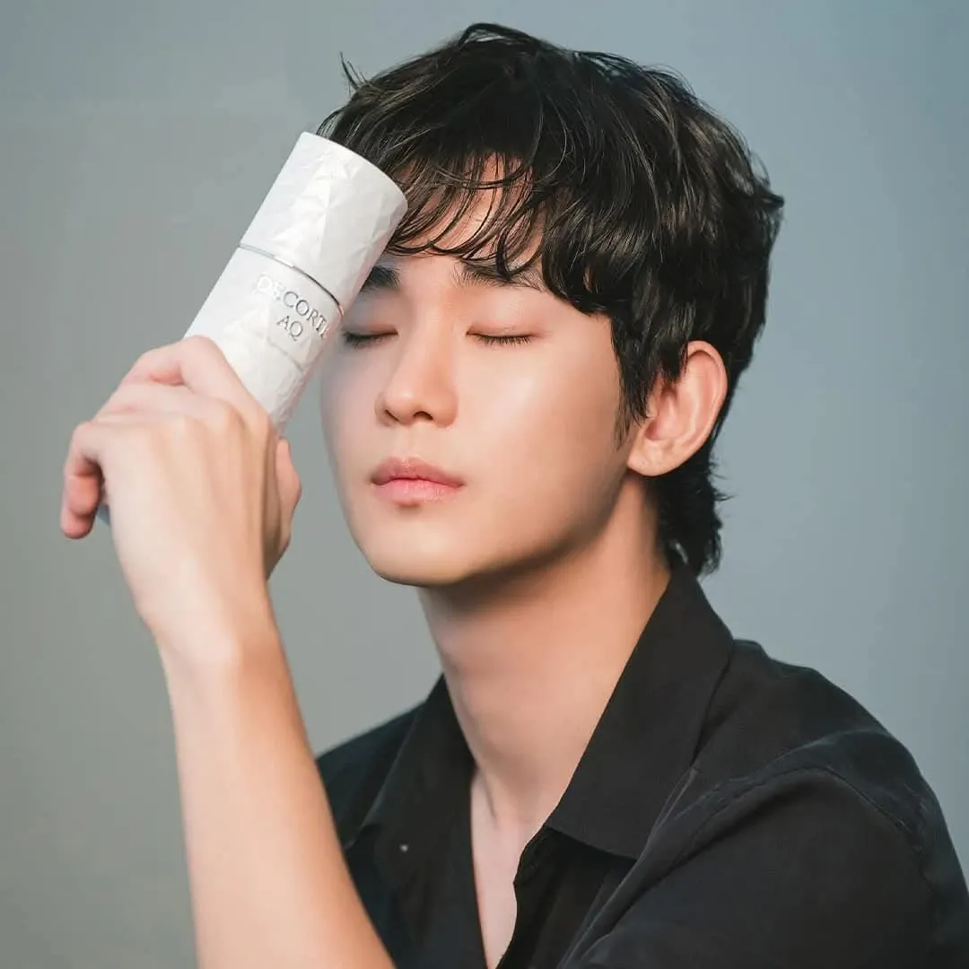 Behind-the-scenes cut of Kim Soohyun