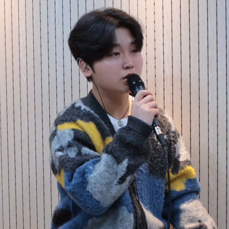 Behind-the-scenes cut of Park Sungon