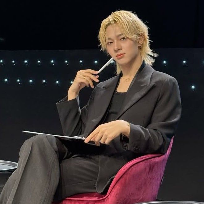 A moment captured by a fan of NuNew