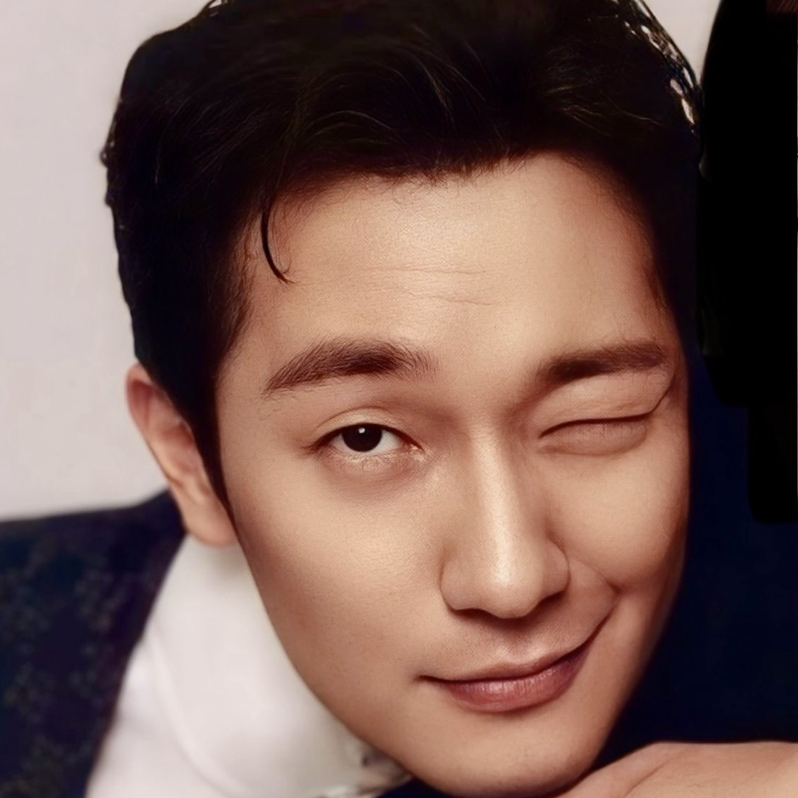 Behind-the-scenes cut of Son Seokkoo
