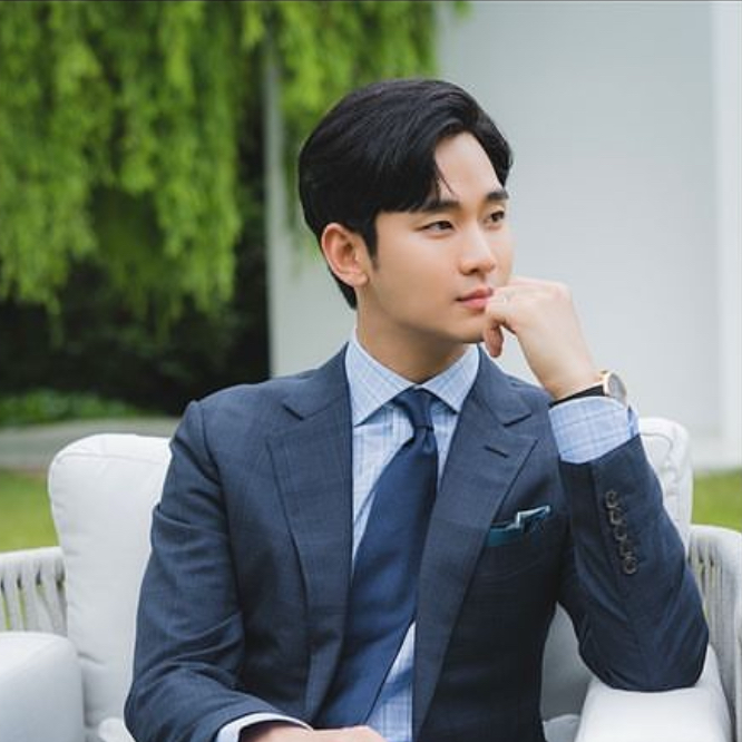 A moment captured by a fan of Kim Soohyun