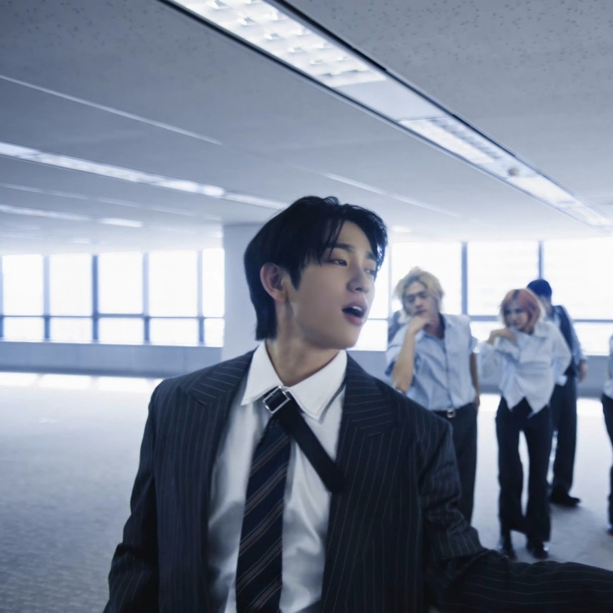 Foto terbaru dari Park Jinyoung