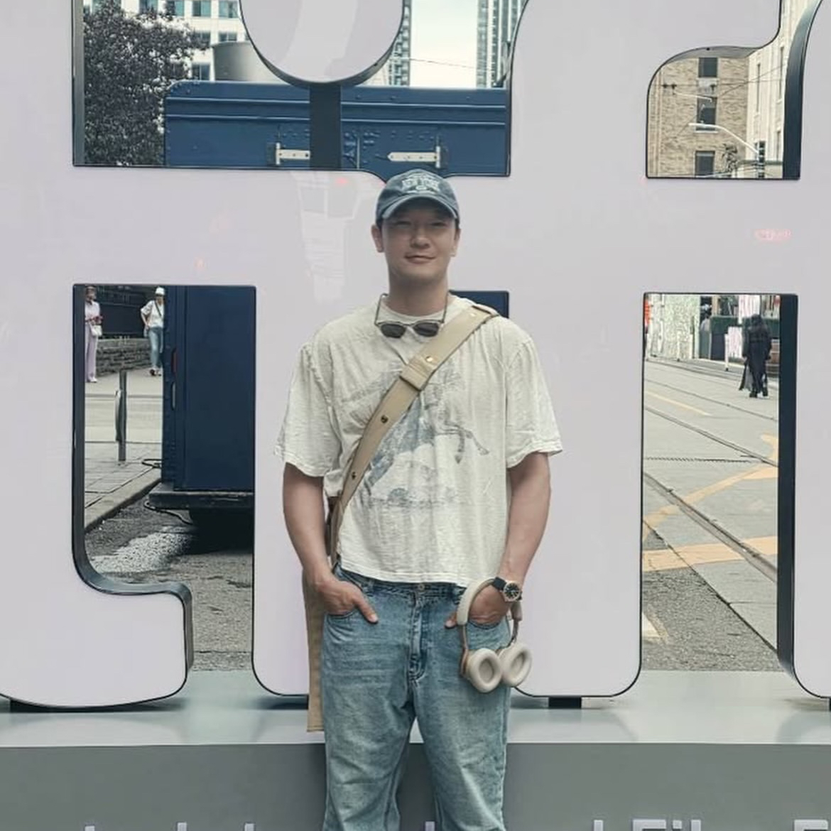 Recent activity shot of Son Seokkoo