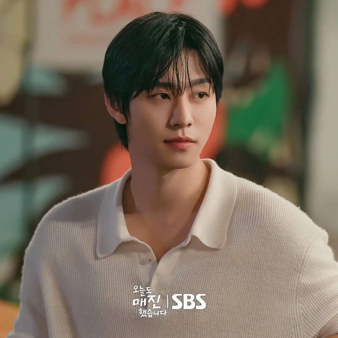 Behind-the-scenes cut of Ahn Hyoseop