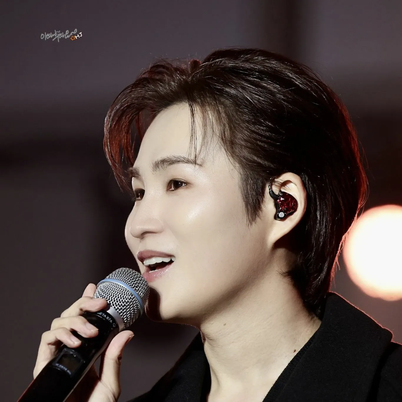 金熙栽的最新照片