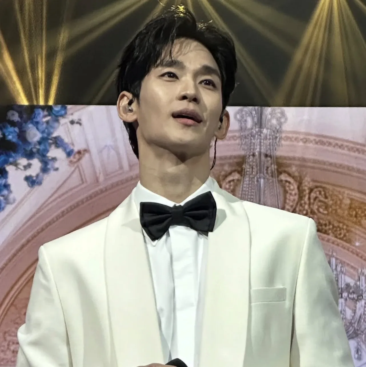 A moment captured by a fan of Kim Soohyun