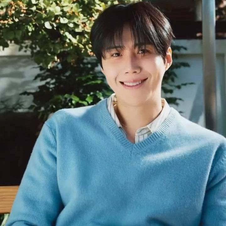 キム・ソンホの最近の活動ショット