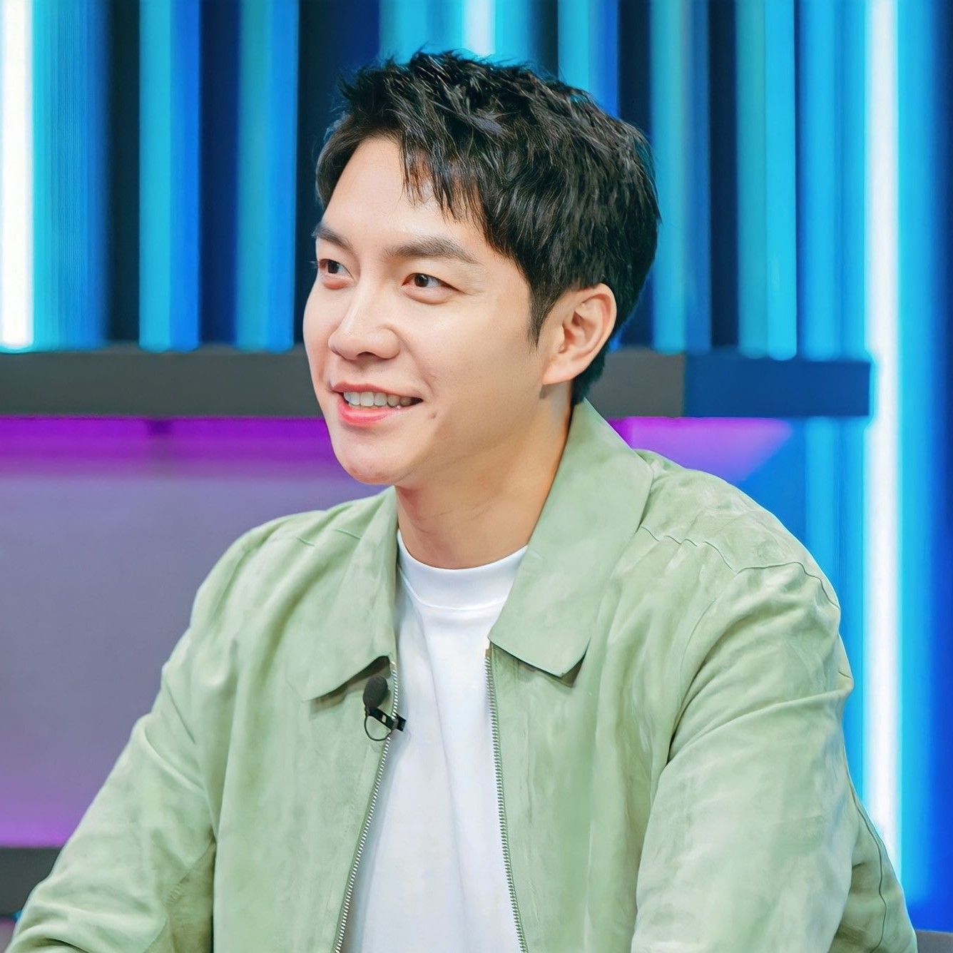 イ・スンギの最近の活動ショット