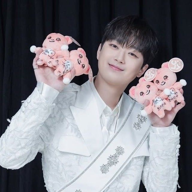 Momen yang diabadikan oleh penggemar Lee Chanwon