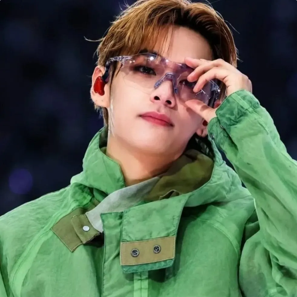 Latest photo of Kim Taehyung (V)