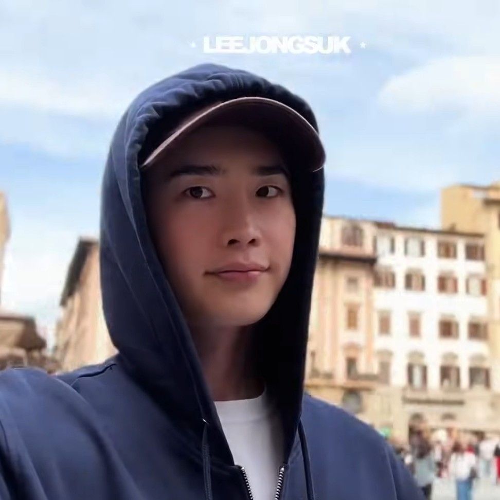 李鍾碩的最新照片