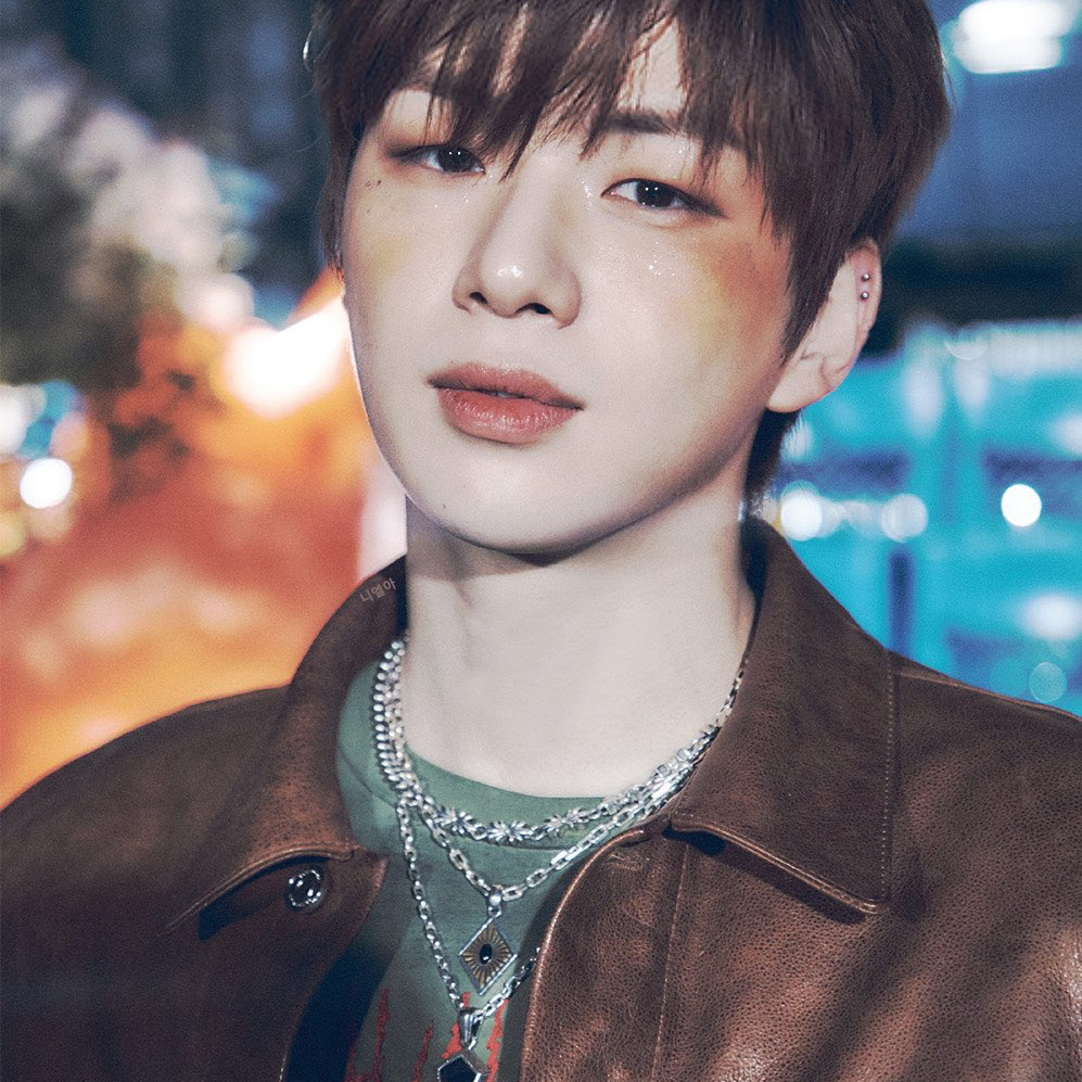 Behind-the-scenes cut of Secret Garden