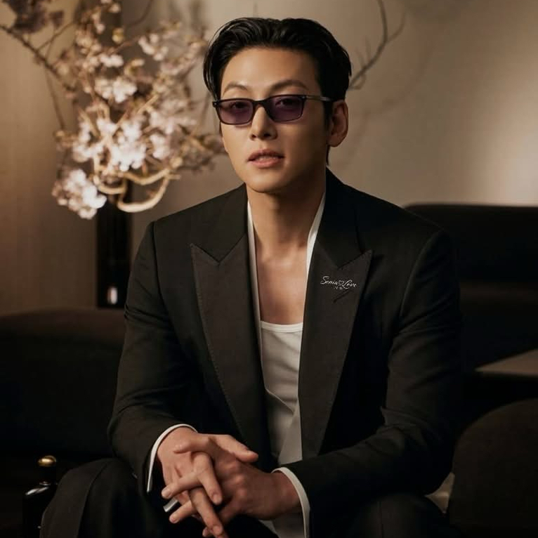 Recent activity shot of Ji Changwook