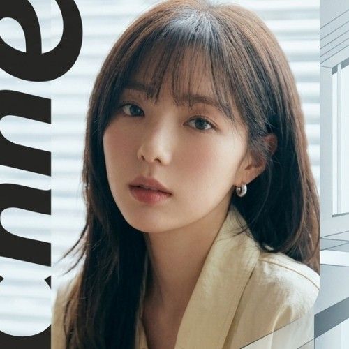 Currently spotlighted celeb post