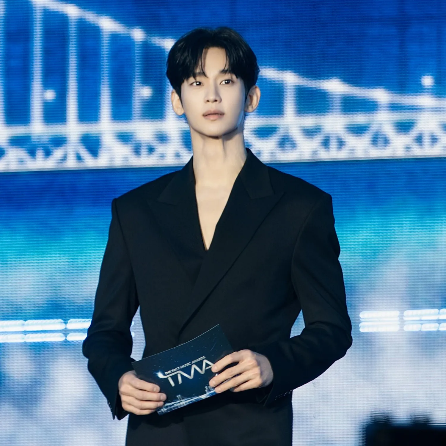 Recent activity shot of Kim Soohyun