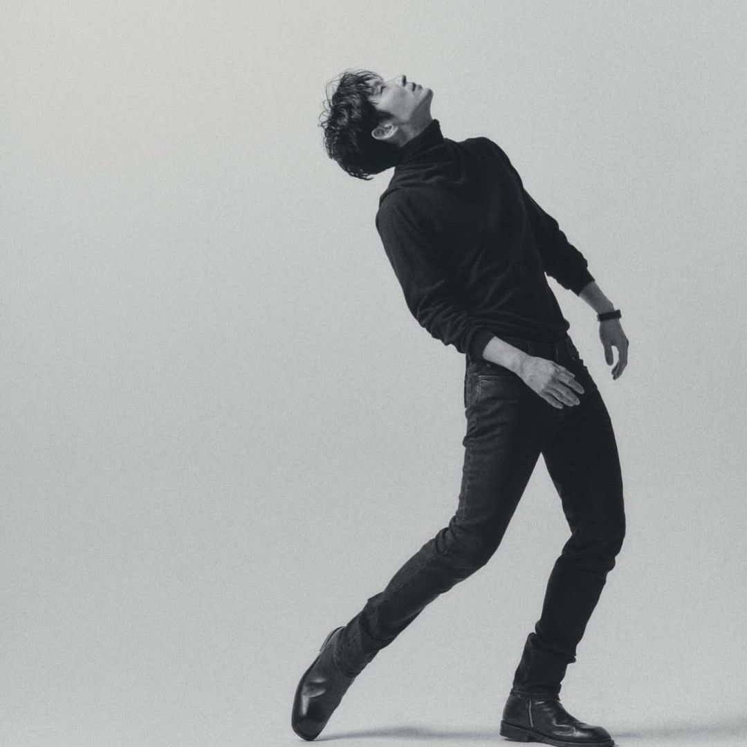 Behind-the-scenes cut of Lee Joongi