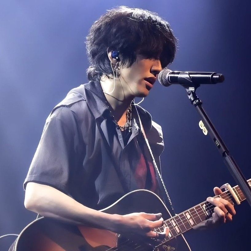 A moment captured by a fan of Lee Seungyoon